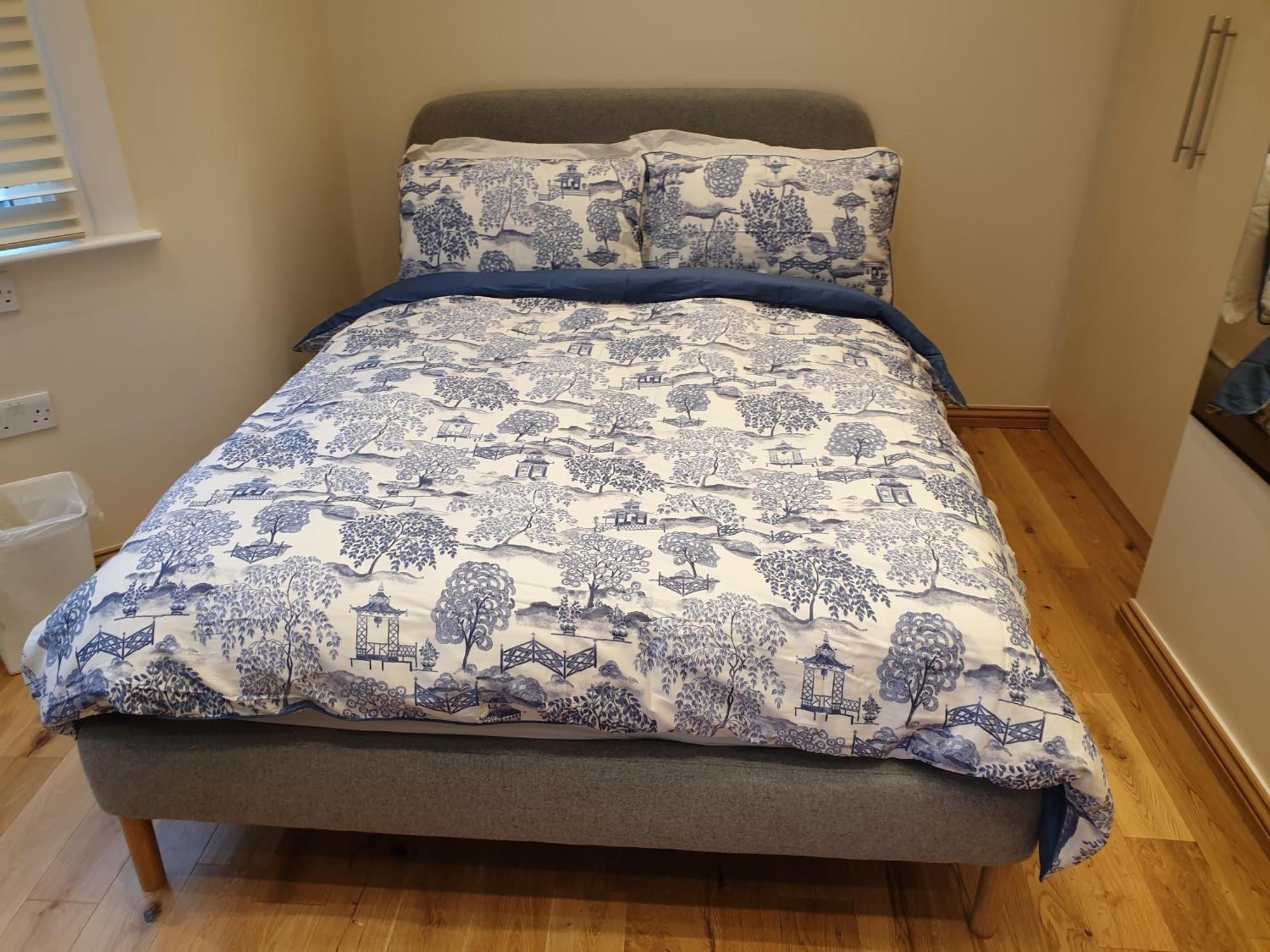 London Luxury Apartments 3 Bedroom Sleeps 8 With 3 Bathrooms 5 Mins Walk To Tube Station Free Parking Илфорд Екстериор снимка